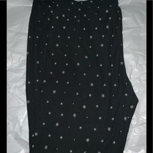 Lularoe Christmas Snowflake Leggings TC ❤️❤️